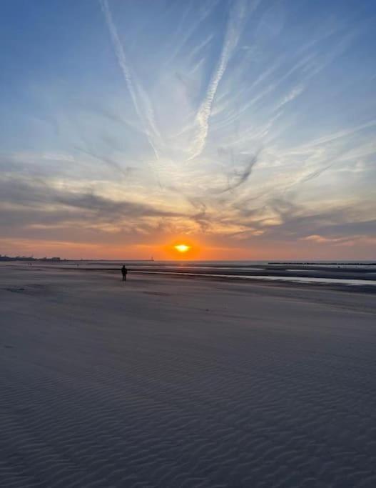 Studio Avec Jardin Rosendael Proche Plage Dunkirk Bagian luar foto